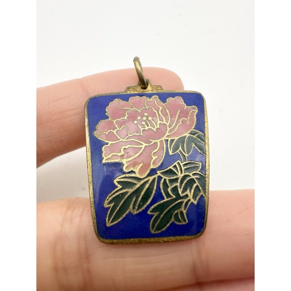 Vintage pendant gold tone metal floral flower cloisonné enamel